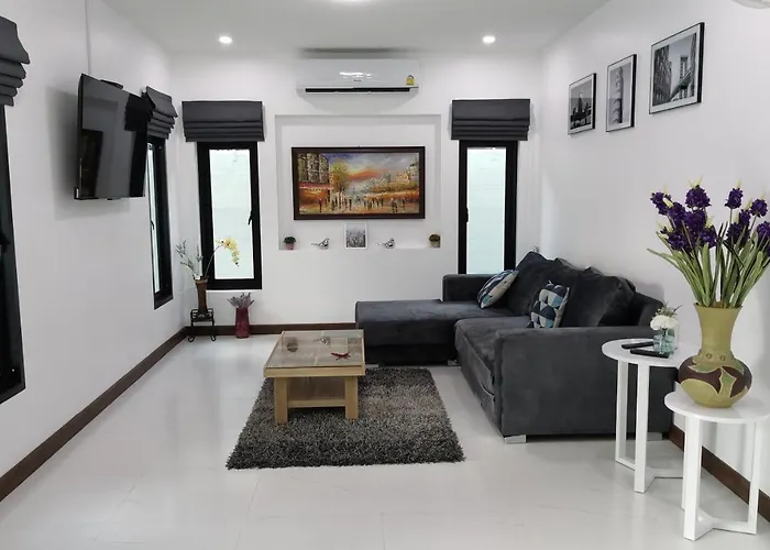 Private Pool Villa With Jacuzzi At Royal Park Village - Walk To The Beach - 6 People - Max 3 Males (Adults Only)
