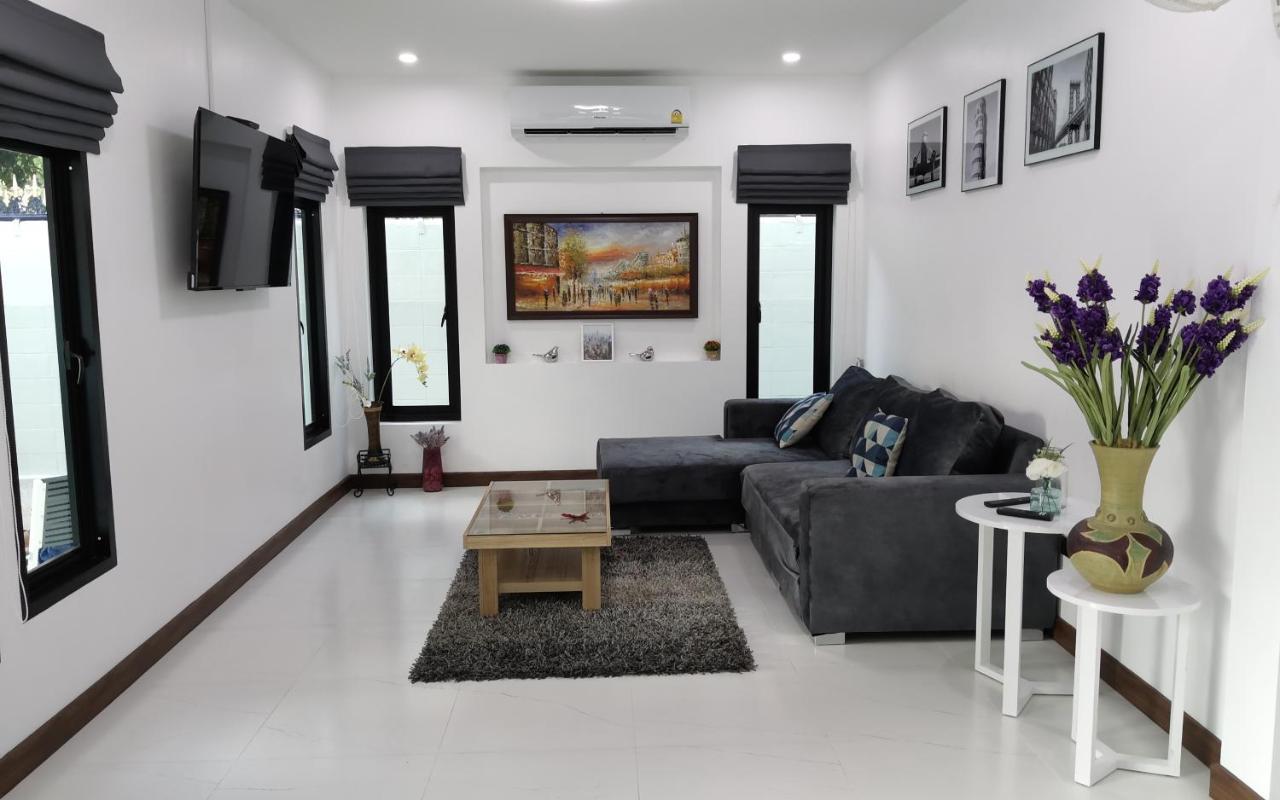 Seaside Serenity: Adults-only With Private Pool 別墅 *